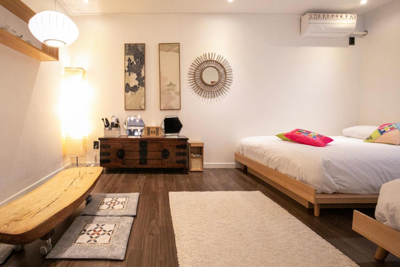 Bias K-Girl Guesthouse - Women Only Seoul Exterior photo