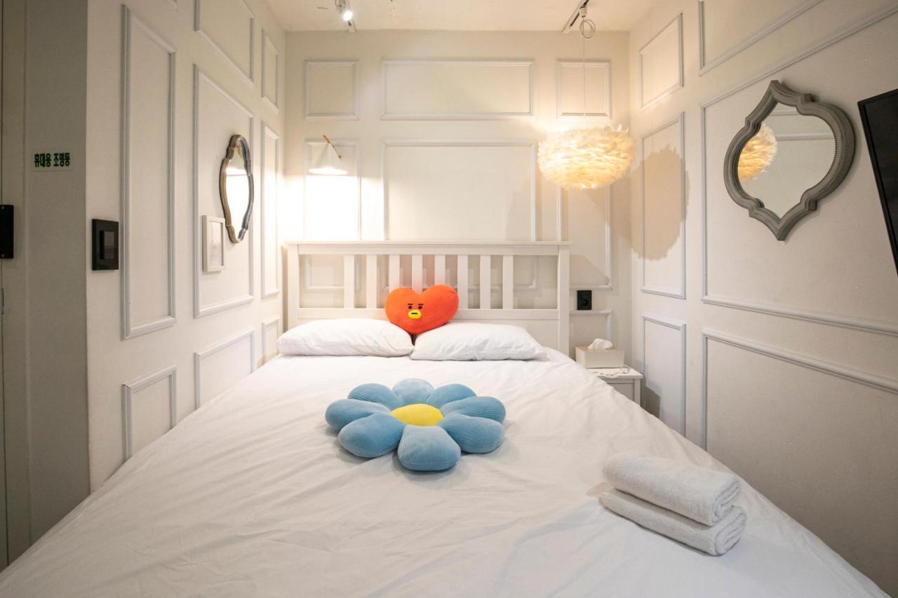 Bias K-Girl Guesthouse - Women Only Seoul Exterior photo