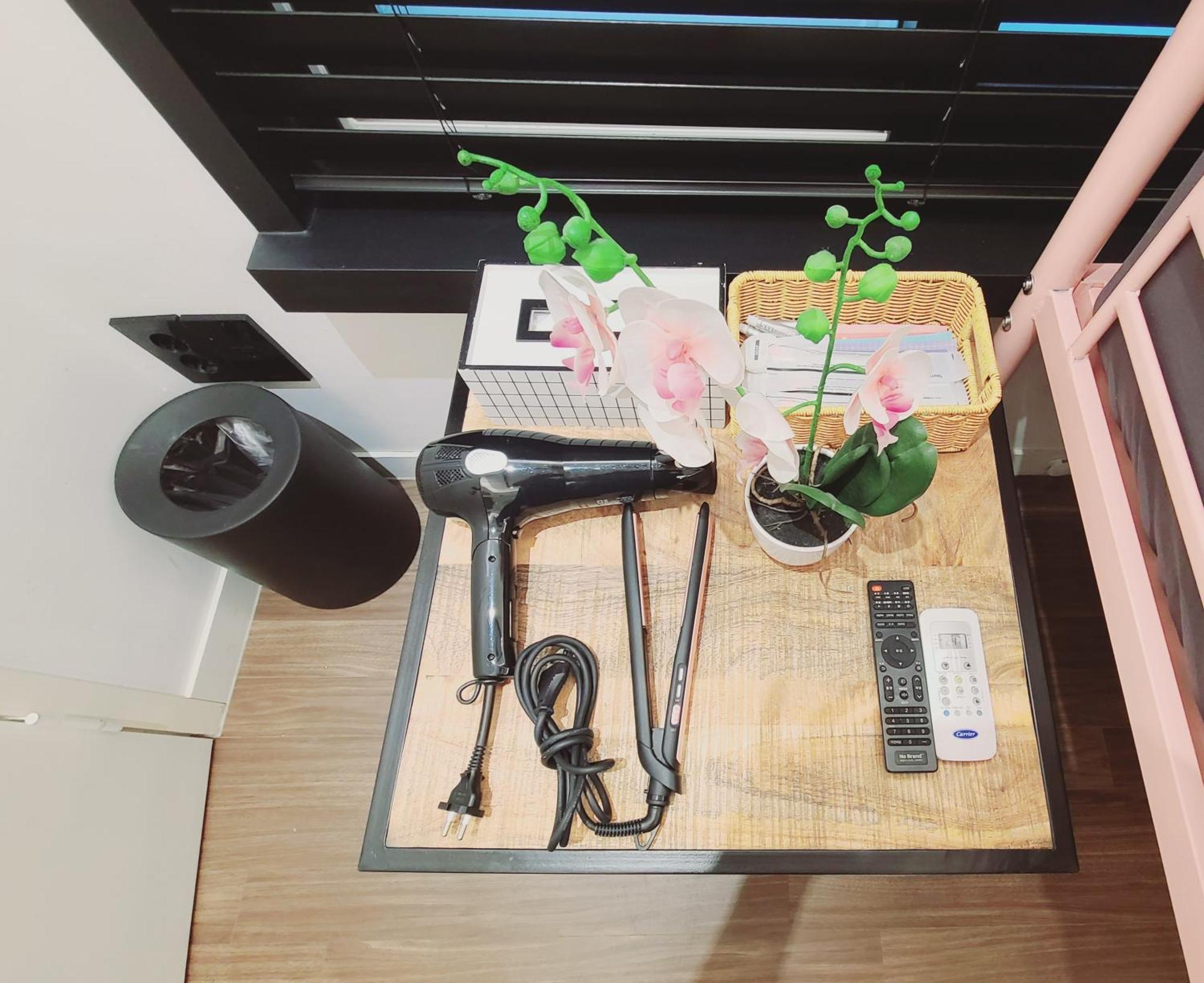 Bias K-Girl Guesthouse - Women Only Seoul Room photo